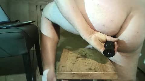 Snapshot of fetish_slut86 chatting on November 4, 9:47 pm fetish_slut86 online show from November 4, 9:47 pm