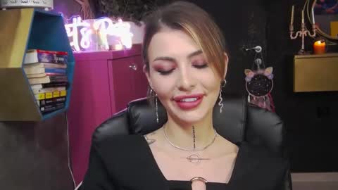 Sarah online show from February 26, 7:38 pm