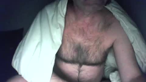 Snapshot of feyo123 chatting on January 21, 10:19 pm Beachmancan online show from January 21, 10:19 pm