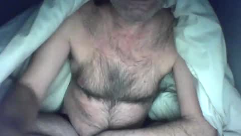 Snapshot of feyo123 chatting on January 23, 10:22 pm Beachmancan online show from January 23, 10:22 pm