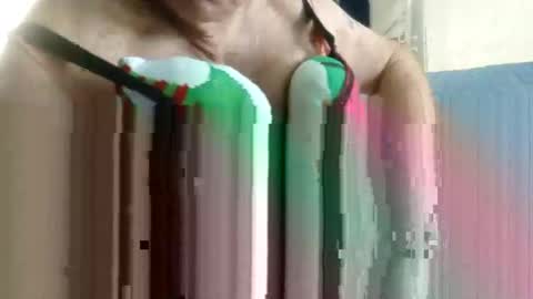 fffreaky101 online show from February 3, 12:36 pm