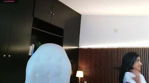 Freyja  online show from February 14, 4:59 pm