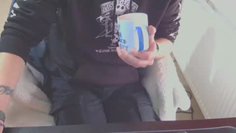 Snapshot of ffys2025 chatting on February 23, 1:32 pm ffys2025 online show from February 23, 1:32 pm