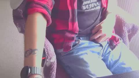 Snapshot of ffys2025 chatting on October 5, 11:41 am ffys2025 online show from October 5, 11:41 am