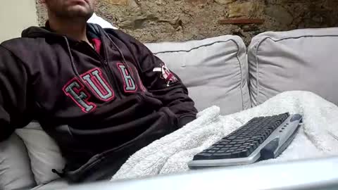 Snapshot of fidelio89 chatting on December 15, 10:39 am Fid online show from December 15, 10:39 am