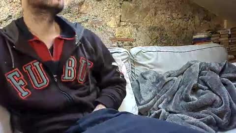 Snapshot of fidelio89 chatting on December 29, 3:03 pm Fid online show from December 29, 3:03 pm