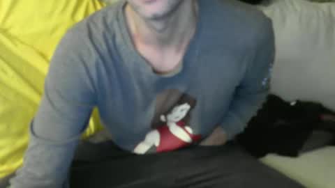 Snapshot of fidelio89 chatting on October 12, 7:57 pm Fid online show from October 12, 7:57 pm