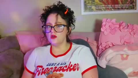 Snapshot of fieryminx67 chatting on October 1, 5:24 am fieryminx67 online show from October 1, 5:24 am