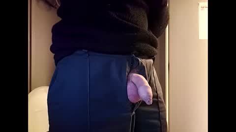 fifi010203 online show from November 26, 4:08 pm