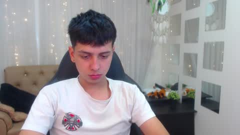 Filip David online show from December 13, 3:43 pm