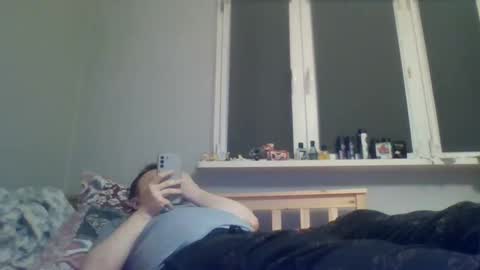 Snapshot of filipek757 chatting on October 4, 10:19 pm filipek757 online show from October 4, 10:19 pm