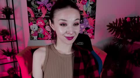 Snapshot of filipinaadams chatting on December 19, 8:45 am cap and Lana online show from December 19, 8:45 am