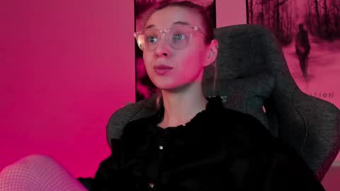 Snapshot of filipinaadams chatting on March 7, 2:15 am cap and Lana online show from March 7, 2:15 am