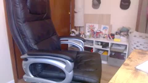 Snapshot of filisdude chatting on December 2, 3:37 am frank online show from December 2, 3:37 am