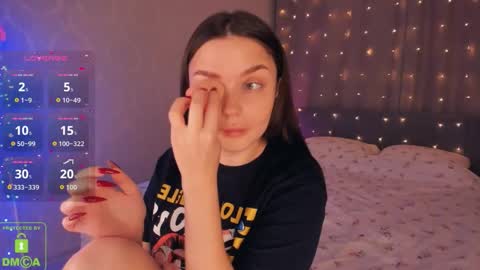 LEEN online show from November 10, 1:59 am