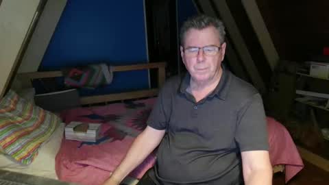 finderfiner online show from April 25, 10:51 am