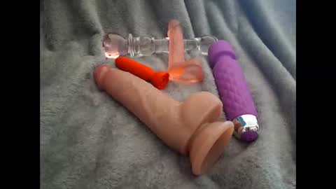 Tiffany Tay online show from October 4, 4:54 am