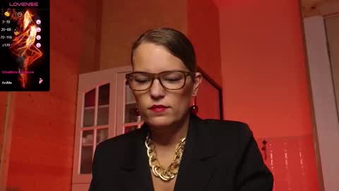 Lady online show from November 2, 12:35 am