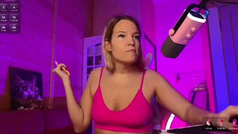Lady online show from May 31, 6:09 pm