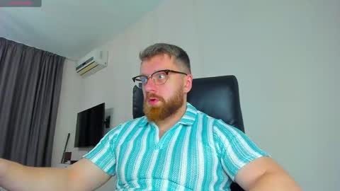 FindomGuyXXX online show from March 24, 11:37 am