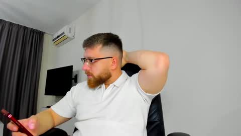 FindomGuyXXX online show from April 15, 11:06 am