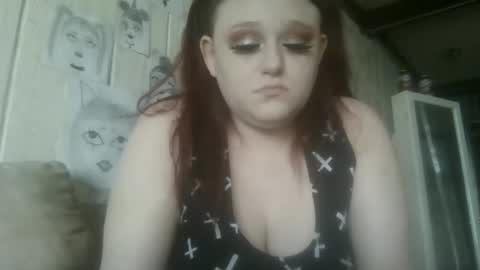 Snapshot of findommefoxi chatting on May 17, 8:49 pm findommefoxi online show from May 17, 8:49 pm
