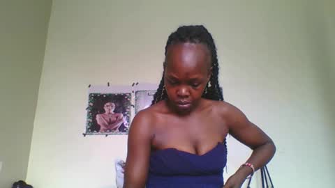Snapshot of fine_melanin chatting on September 16, 6:03 am caro online show from September 16, 6:03 am