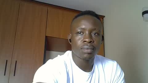 Snapshot of fineebony chatting on January 18, 8:29 am HOT AND SWEET online show from January 18, 8:29 am