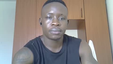Snapshot of fineebony chatting on January 19, 11:36 am HOT AND SWEET online show from January 19, 11:36 am