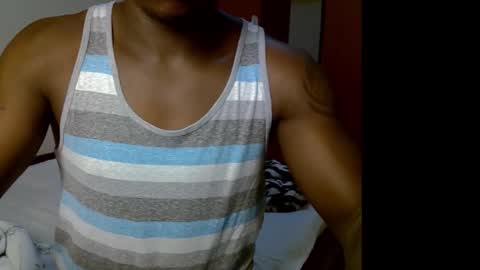 Snapshot of fineebony chatting on February 5, 11:42 pm HOT AND SWEET online show from February 5, 11:42 pm