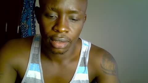 Snapshot of fineebony chatting on February 25, 8:46 am HOT AND SWEET online show from February 25, 8:46 am