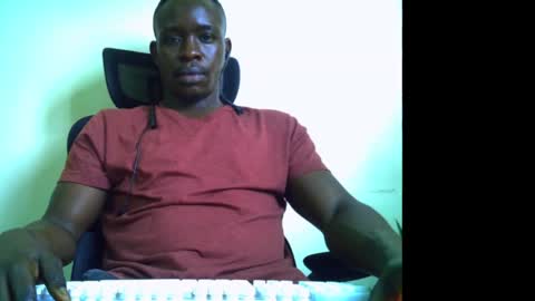 Snapshot of fineebony chatting on April 29, 12:20 pm HOT AND SWEET online show from April 29, 12:20 pm