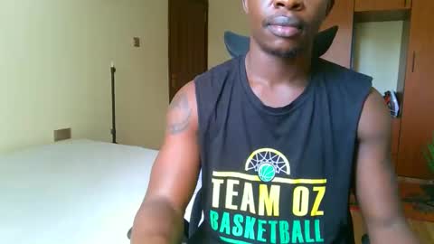 Snapshot of fineebony chatting on May 9, 8:19 am HOT AND SWEET online show from May 9, 8:19 am