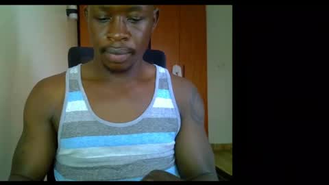 Snapshot of fineebony chatting on May 16, 6:43 am HOT AND SWEET online show from May 16, 6:43 am