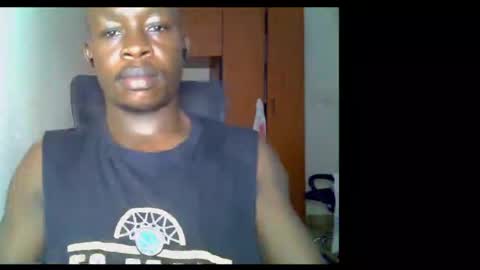 Snapshot of fineebony chatting on May 17, 3:48 am HOT AND SWEET online show from May 17, 3:48 am