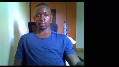 Snapshot of fineebony chatting on May 18, 12:00 pm HOT AND SWEET online show from May 18, 12:00 pm