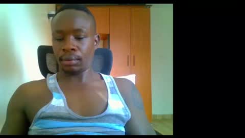Snapshot of fineebony chatting on May 22, 5:14 am HOT AND SWEET online show from May 22, 5:14 am