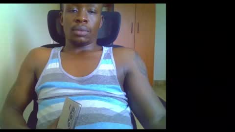 Snapshot of fineebony chatting on May 25, 10:21 am HOT AND SWEET online show from May 25, 10:21 am