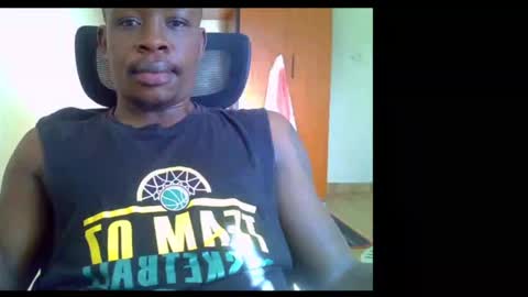 Snapshot of fineebony chatting on May 26, 5:58 am HOT AND SWEET online show from May 26, 5:58 am