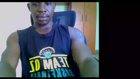 Snapshot of fineebony chatting on May 30, 6:54 am HOT AND SWEET online show from May 30, 6:54 am