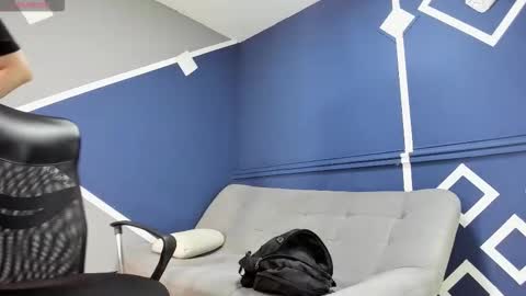 finn_jackson online show from March 16, 7:29 pm