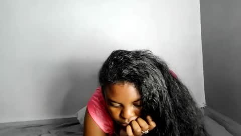 fiona_00 online show from May 28, 4:59 pm