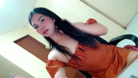 Snapshot of fionie_xxx chatting on June 23, 10:35 am FIONA online show from June 23, 10:35 am
