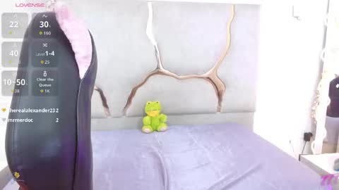 fiory tay online show from May 31, 11:28 am