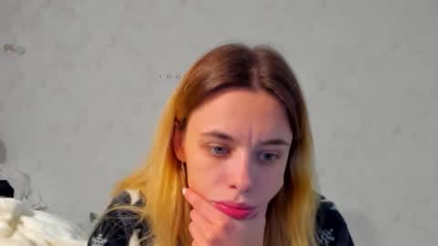 fire___fox1 online show from October 17, 8:00 pm