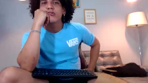 fire_boy69 online show from November 15, 3:52 pm