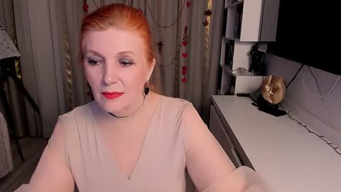 Snapshot of fire_foxone chatting on February 4, 12:40 am FireFox online show from February 4, 12:40 am