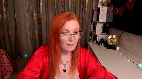 Snapshot of fire_foxone chatting on February 16, 3:16 pm FireFox online show from February 16, 3:16 pm