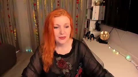 Snapshot of fire_foxone chatting on February 26, 5:20 am FireFox online show from February 26, 5:20 am