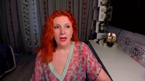 Snapshot of fire_foxone chatting on September 19, 3:56 pm FireFox online show from September 19, 3:56 pm